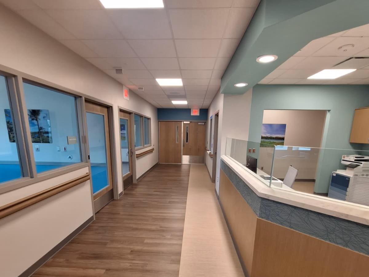 Working nurses' station kept to standard after opening.